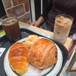 두낫디스터브 사진