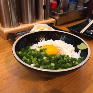 토리아에즈 대표 사진