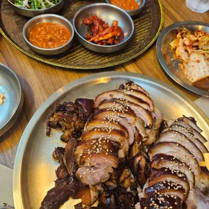 서래족발 사진