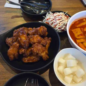 치킨매니아 대표 사진