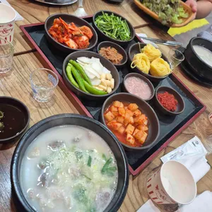 해운대합천돼지국밥 대표 사진