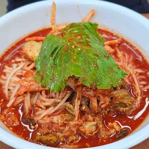 망향비빔국수 사진 1