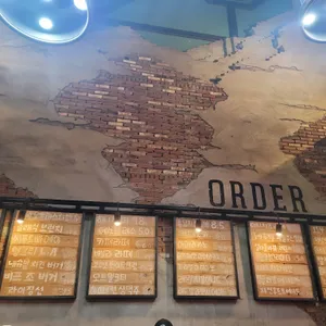 더티 트렁크 리뷰 사진