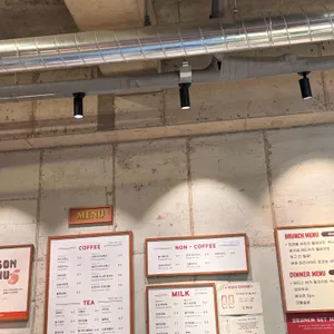 테디스로드 베이커리카페 리뷰 사진