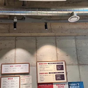 테디스로드 베이커리카페 리뷰 사진