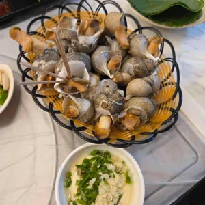 신라의달밤 송대말 대표 사진