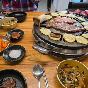 인생은고기서고기 사진