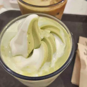 폴바셋 사진 1