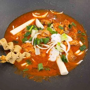 통큰솥뚜껑닭볶음탕 사진