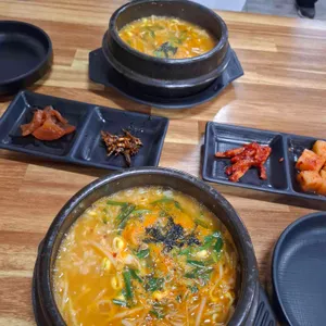 경주콩나물국밥 사진 1