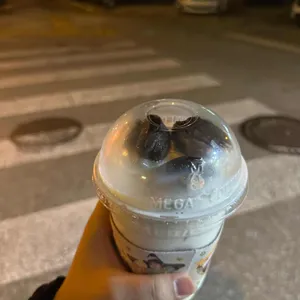 메가커피 대표 사진