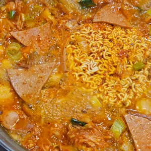 놀부부대찌개 사진