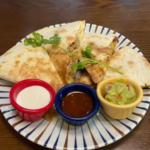 이터스 리뷰 사진