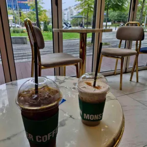 몬스터커피 사진