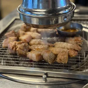 농성화로 대표 사진