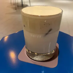 하프커피 사진