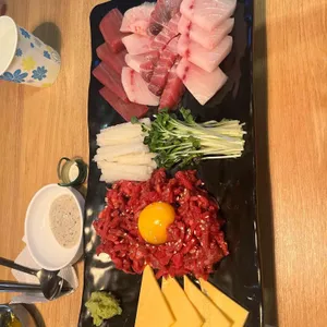 육회한참치 사진