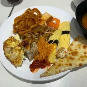 애슐리퀸즈 사진