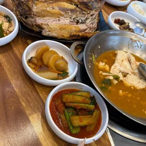 나온 대표 사진