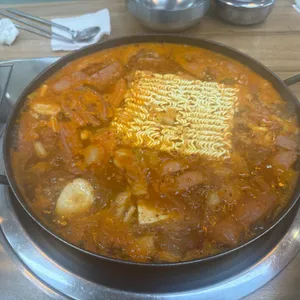 어흥부대찌개 대표 사진