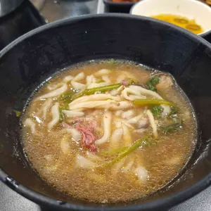 윤우재 문현샤브 칼국수 사진