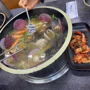 항아리 해물칼국수 사진 1