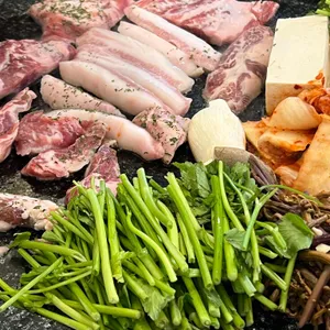돈 마당 사진 1