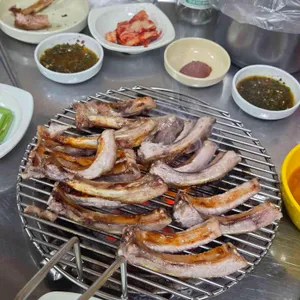 웅스송탄쪽갈비 사진 1