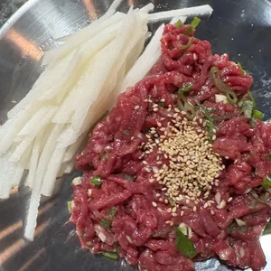 백성욱왕소금구이 대표 사진