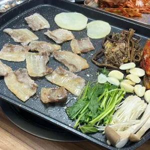 냉삼&생삼 대표 사진