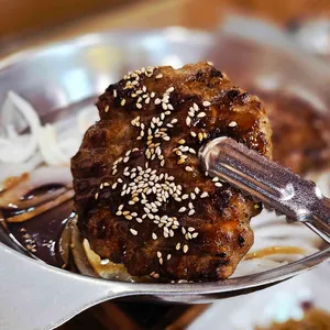 꽃담집 사진