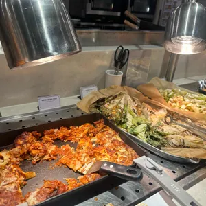 애슐리퀸즈 사진