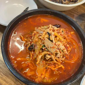 뚝배기화룡짬뽕 사진 1