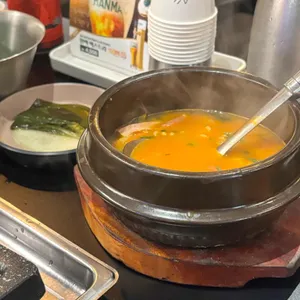 완백부대찌개 고사리꽃삼겹 사진