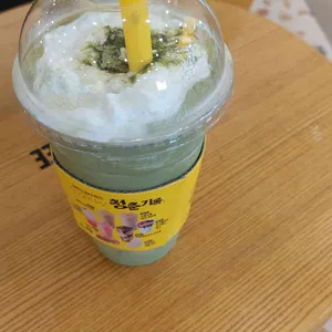 메가커피 대표 사진