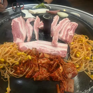 옛날솥뚜껑삼겹살 사진