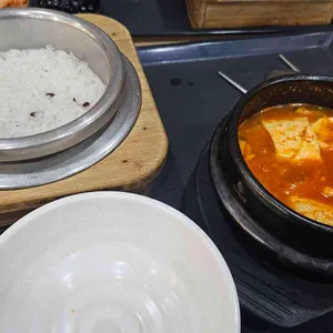 채선당 행복가마솥밥 사진