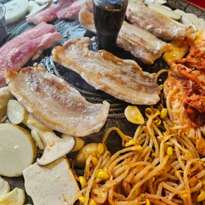 이가네솥뚜껑삼겹살 사진