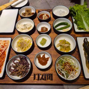 디지버솥삼겹 사진