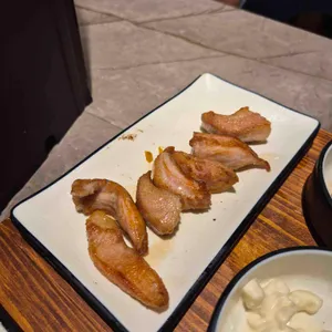 디지버솥삼겹 사진