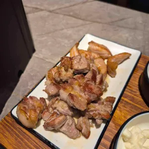 디지버솥삼겹 사진