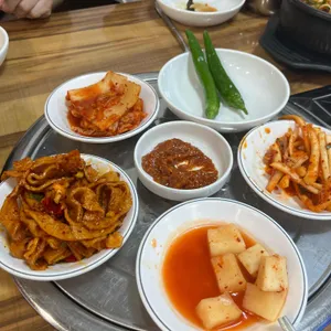 돼지네감자탕 사진