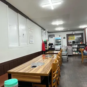 돼지네감자탕 리뷰 사진
