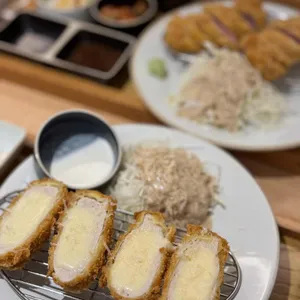 카츠 옳음 사진