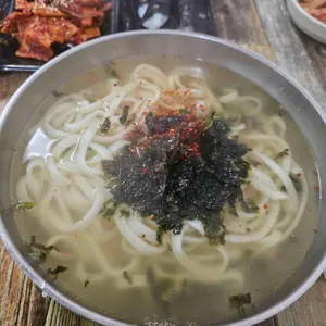 시장칼국수 사진