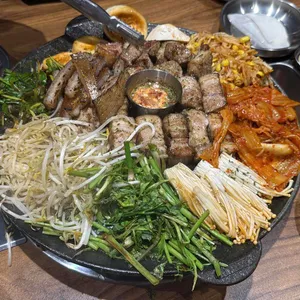 육덕돼지 대표 사진