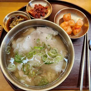 탕반집 대표 사진