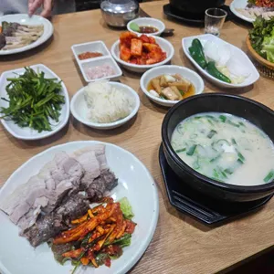 밀양돼지국밥 대표 사진