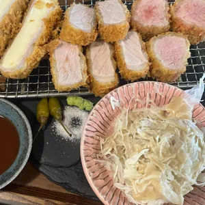 윤돈 사진 1