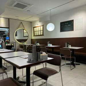 식당사월에 리뷰 사진